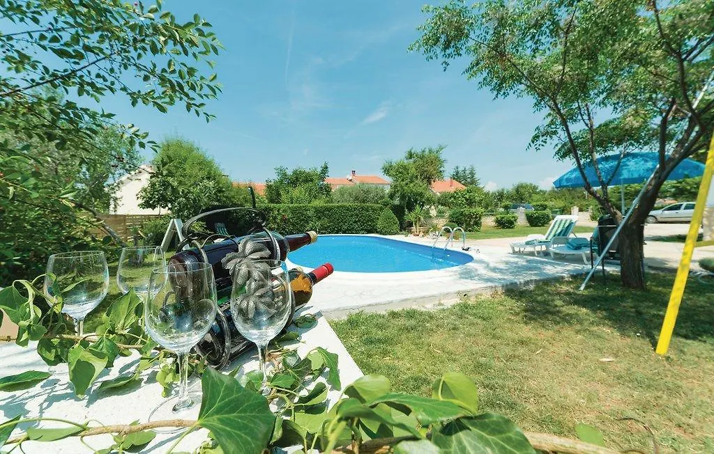 Villa Surac Murvica  0*, Murvica (Policnik)