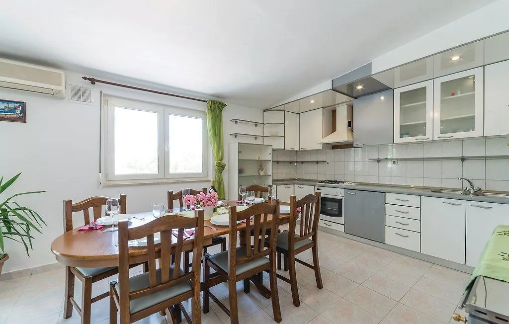 Villa Surac Murvica